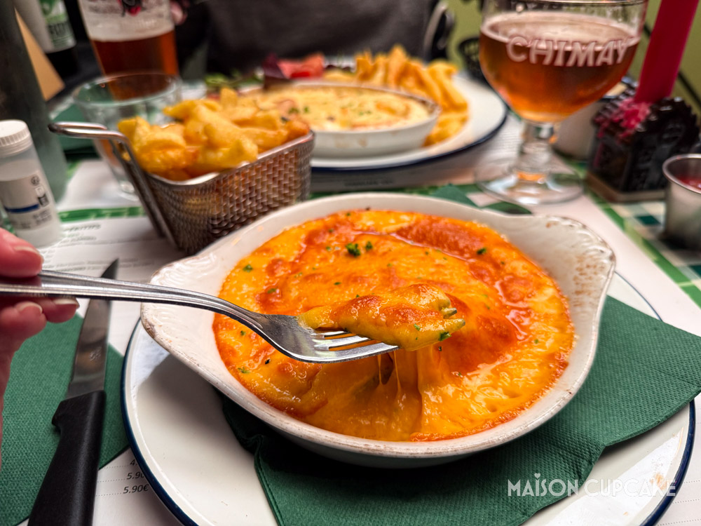 Traditional northern French dish, Le Classic Welsh: toasted bread and ham smothered in cheese, served with frites and beer.
